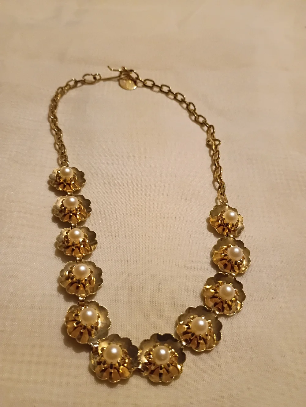 Delicate Gold Chain Bracelet with Disc Charm